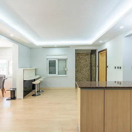 Βίλα Near By The Land Of Legends , Rose *