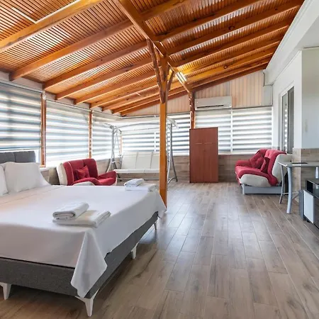 Near By The Land Of Legends , Rose Βίλα *